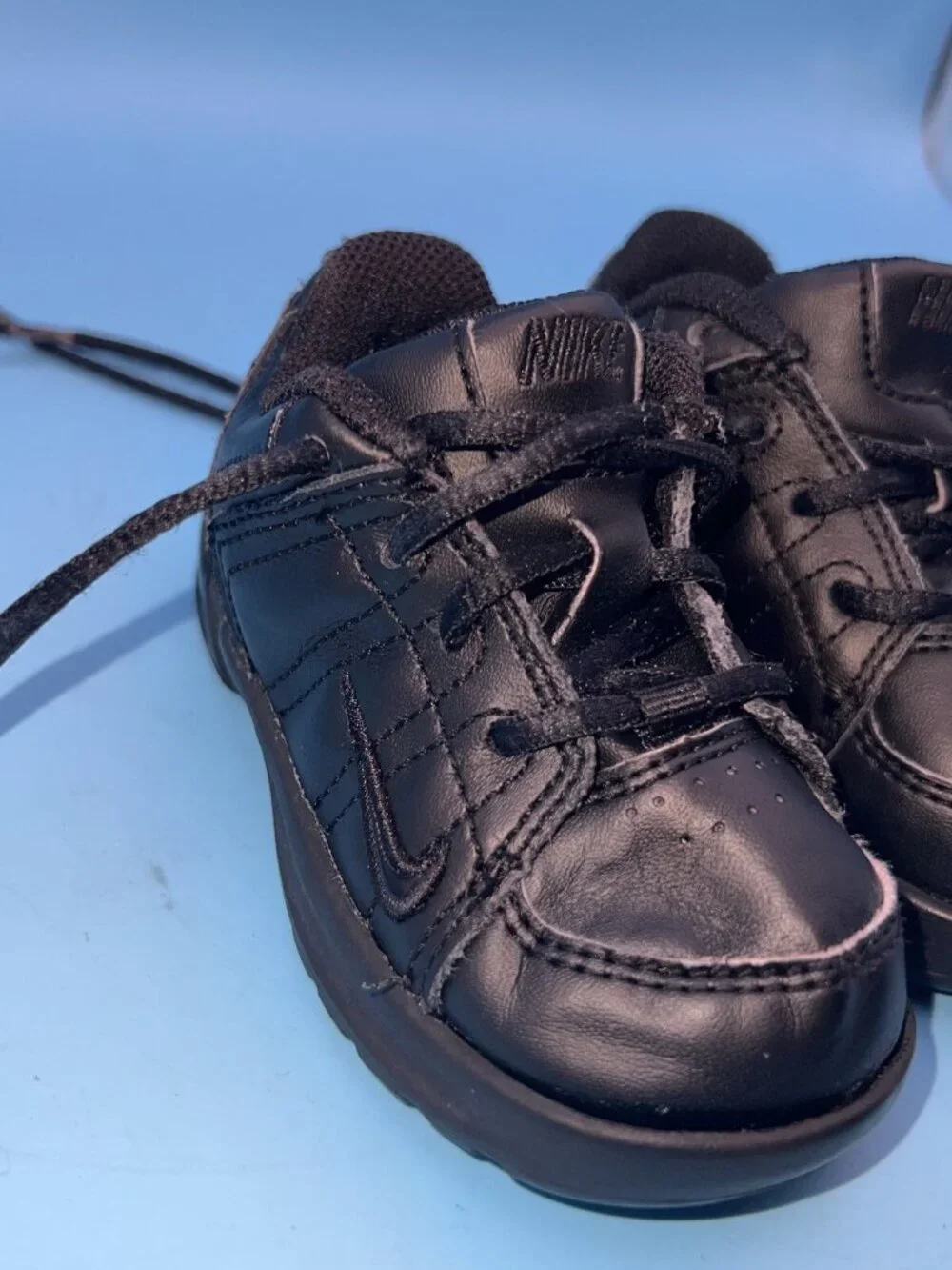 Nike Little VXT III Boy’s Black Sneakers 315556-002 Size 5C Youth Kids Boys